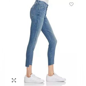 MOTHER Stunner Step Ankle Fray Jeans in Good Girls
Do Size 28